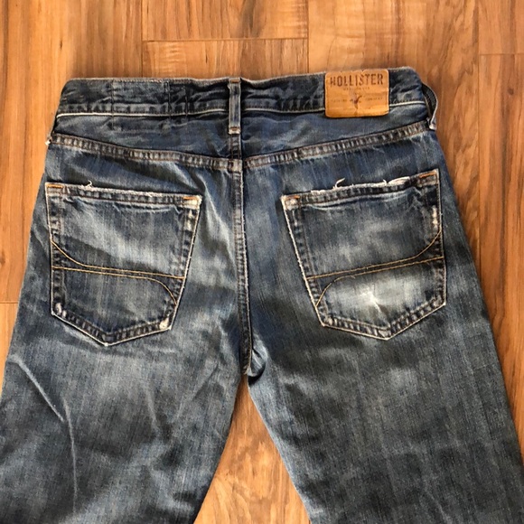 Men’s Distressed Hollister Jeans - Picture 3 of 3